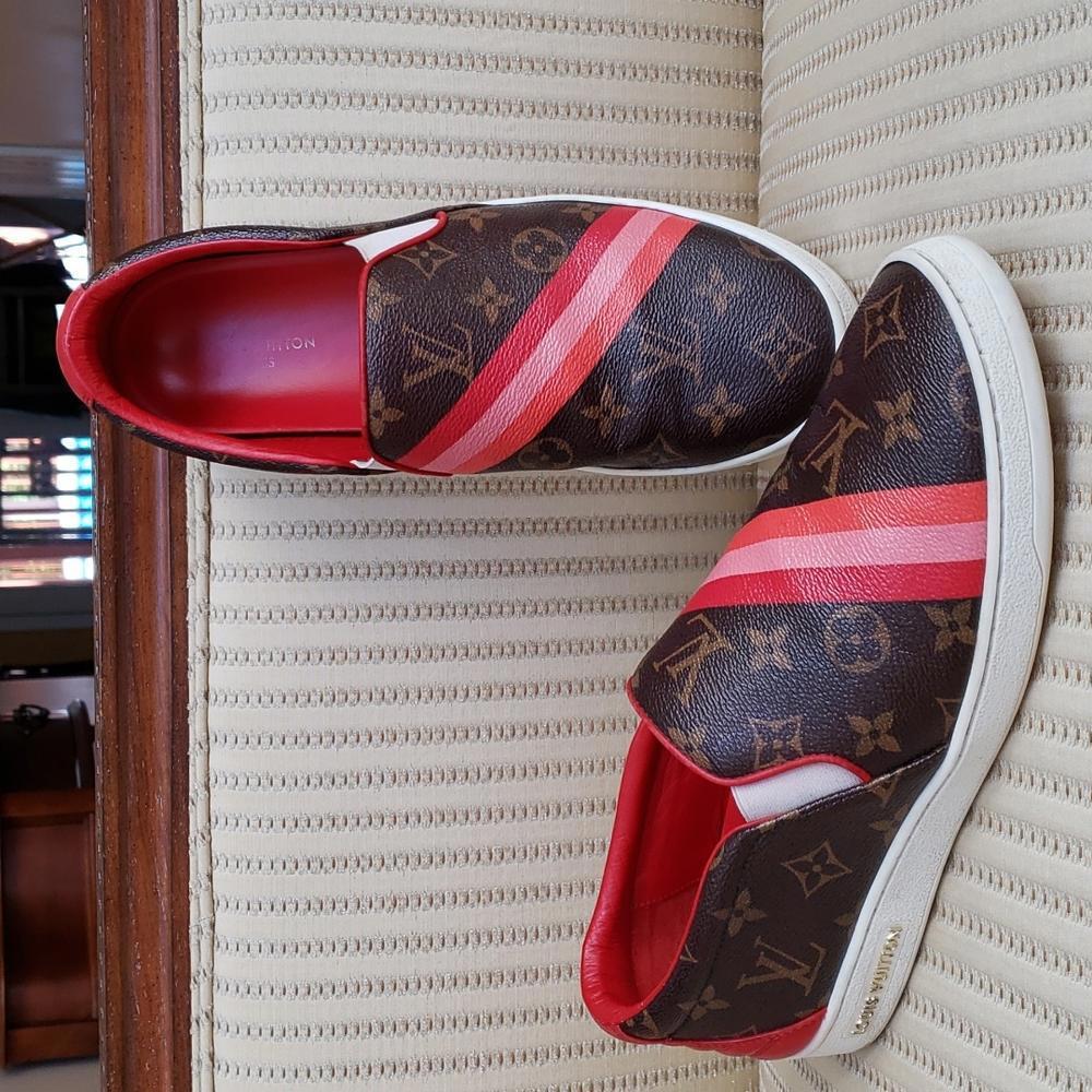 LOUIS VUITTON LV MONOGRAM FRONTROW SLIP ON SNEAKERS FLATS